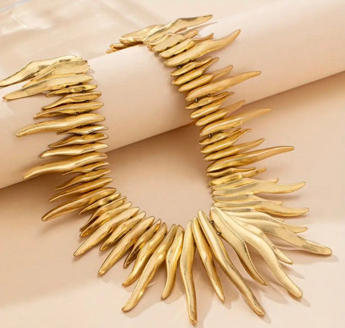 Stella Choker-Gold