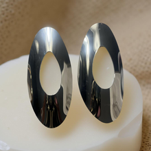 Load image into Gallery viewer, Ooh So-Silver