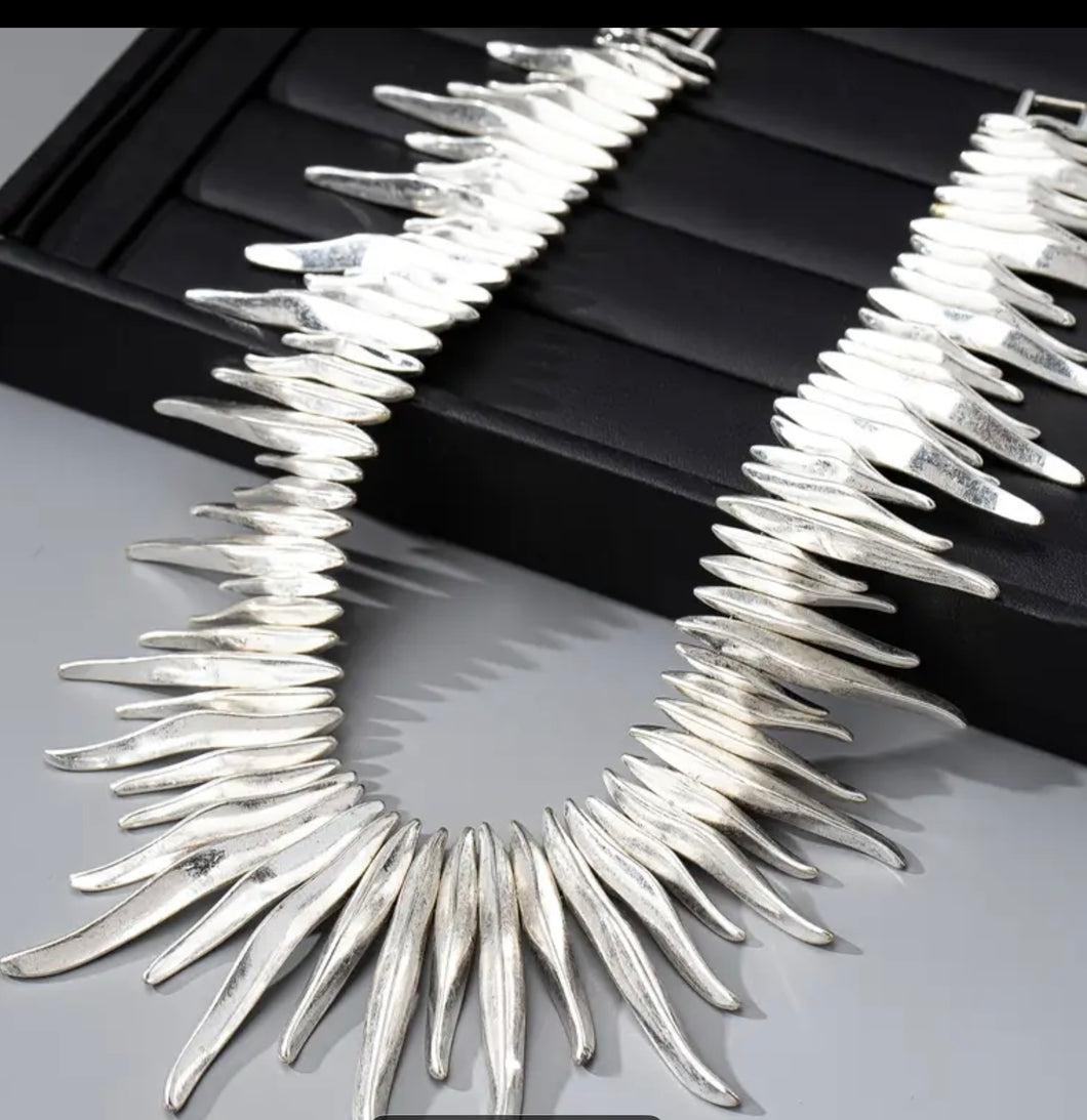 Stella Choker-Silver