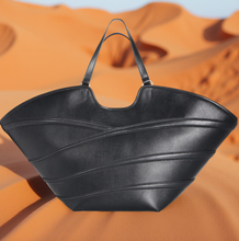 Load image into Gallery viewer, Yaaza Tote (BLK)