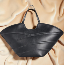 Load image into Gallery viewer, Yaaza Tote (BLK)