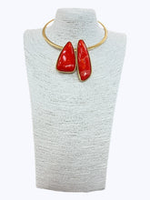 Load image into Gallery viewer, Resin Acrylic Dramatic Choker