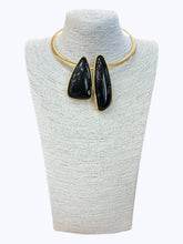 Load image into Gallery viewer, Resin Acrylic Dramatic Choker
